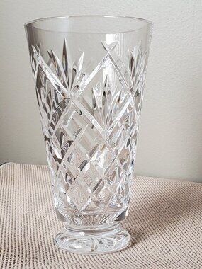 8" Pedestal Footed Waterford Leaded Crystal Vase with Etched signature EUC!
